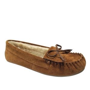 Women's Moccasin Slipper size 11/12. NEW